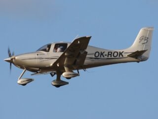 2020-Cirrus-SR22-G6-e